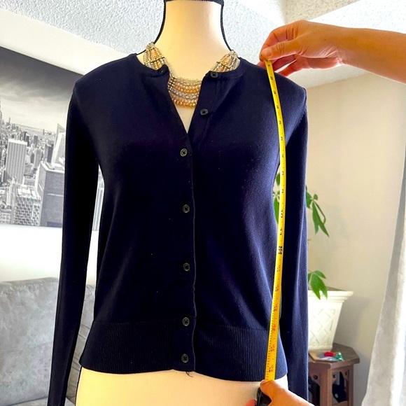 NWOT 🌟H&M Blue Cardigan Sweater Fine-Knit V-Neck🌟 - Picture 2 of 6